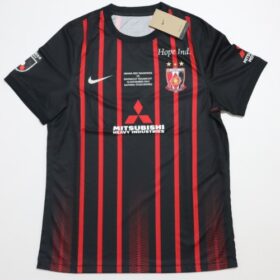 2022 Urawa Reds Limited Jersey vs Eintracht Frankfurt Jersey - Image 2